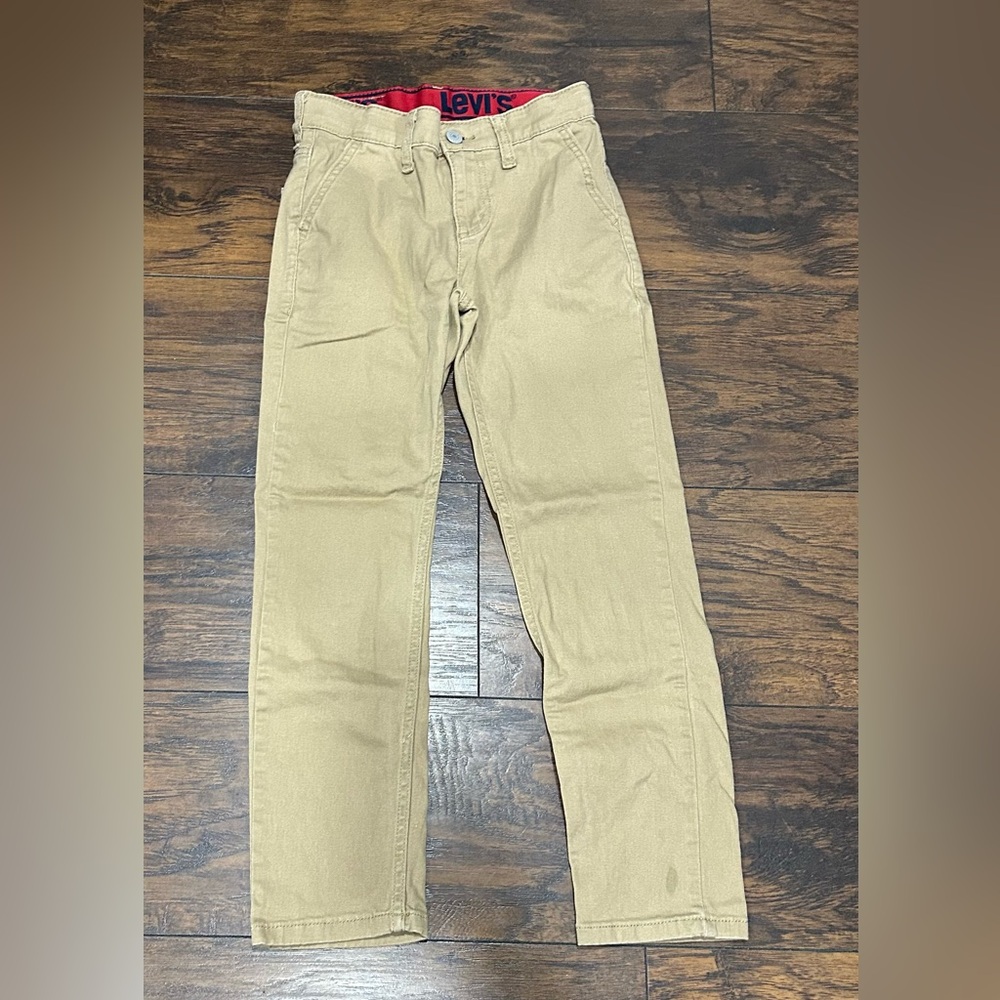 Boy’s Levi’s khaki size‎ 8